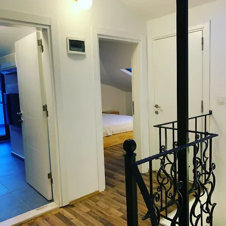 The Townhouse Апартаменты